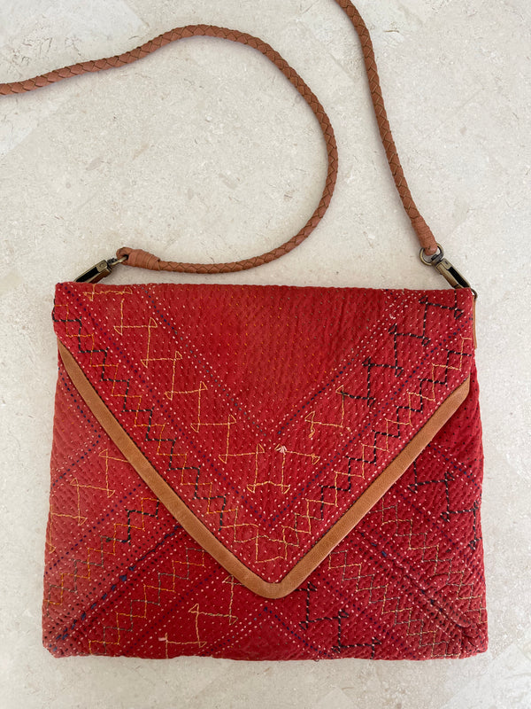 Vintage Embroidered Bag No33