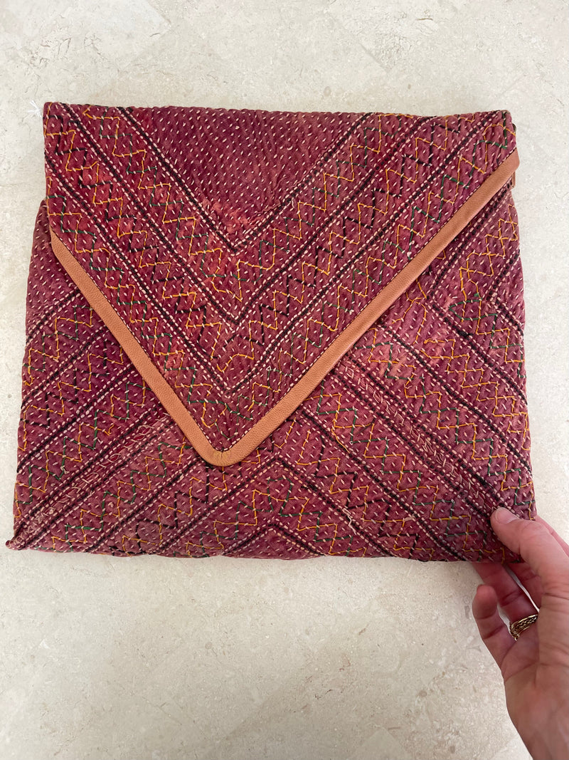 Vintage Embroidered Bag No 52